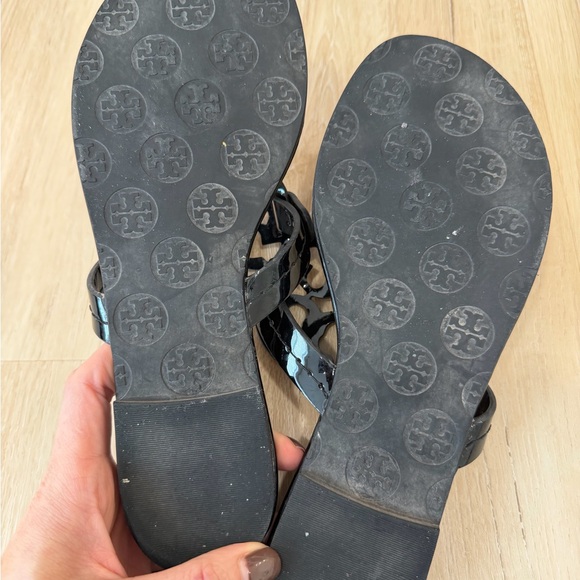 Tory Burch Black Patent Leather Sandals - Picture 4 of 7